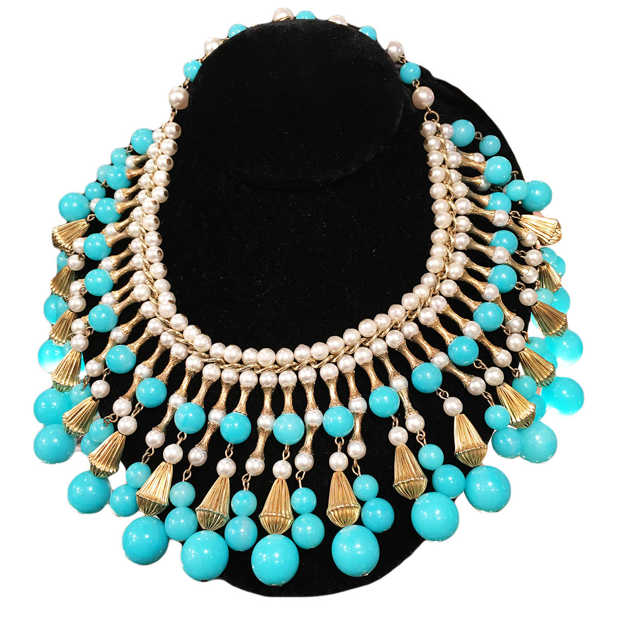 Vintage "Trifari" Turquoise Droplet Bead Necklace c.1960s
